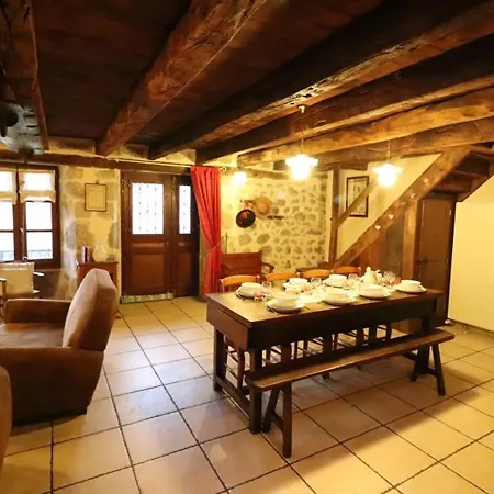 Holiday home Maison De Charme Avec Piscine Privee Chauffee, Sauna, Et Jardin Clos Dans La Chataigneraie Cantaliens - Fr-1-742-398