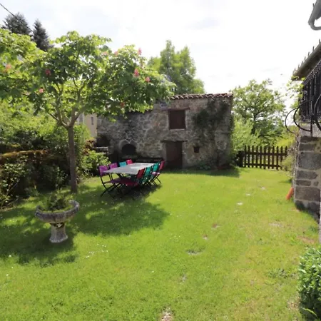 Nyaraló Maison De Charme Avec Piscine Privee Chauffee, Sauna, Et Jardin Clos Dans La Chataigneraie Cantaliens - Fr-1-742-398 Omps