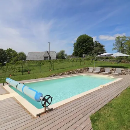 Nyaraló Maison De Charme Avec Piscine Privee Chauffee, Sauna, Et Jardin Clos Dans La Chataigneraie Cantaliens - Fr-1-742-398
